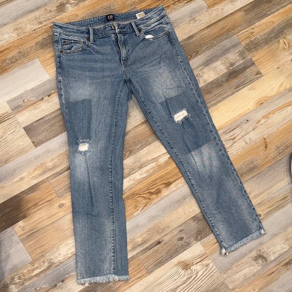 GAP Women's Distressed Light Blue Ankle Jeans